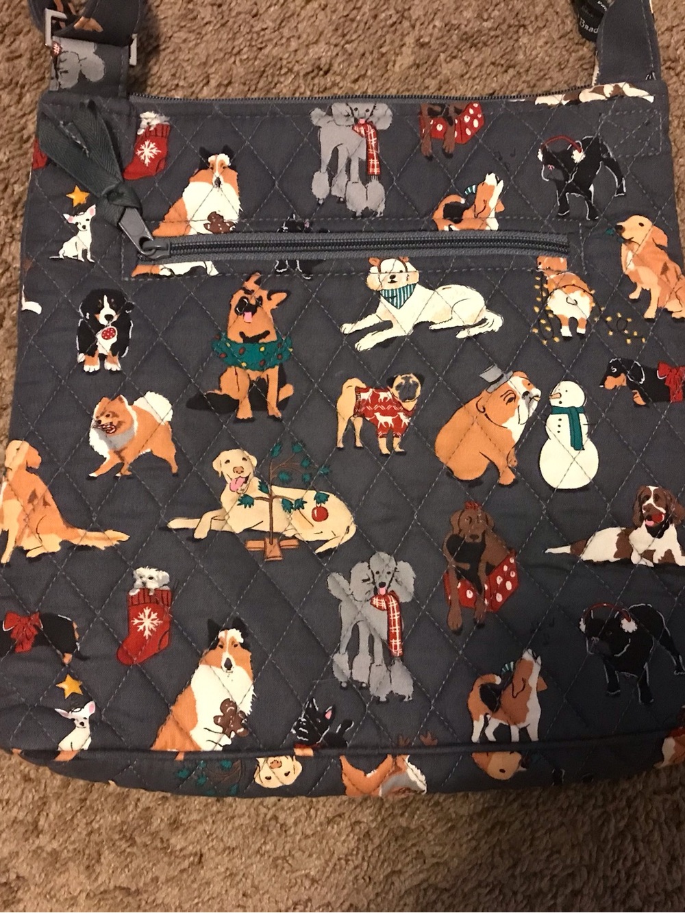 Vera Bradley Hipster Crossbody Quilted Purse/Bag Holiday Dogs - Picture 4 of 9